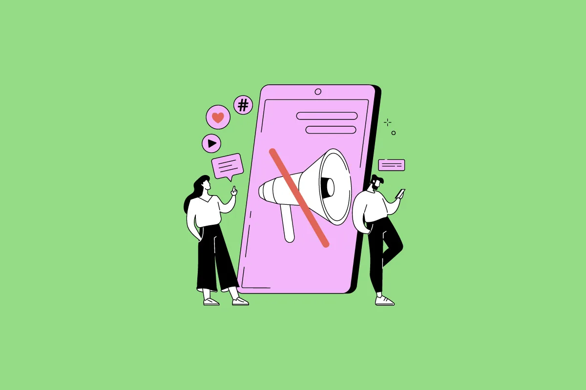 Illustrazione vettoriale sul silenzio nel marketing con sfondo verde che mostra due persone ai lati di un grande smartphone viola con un megafono barrato sopra, simboli di notifiche social accanto.