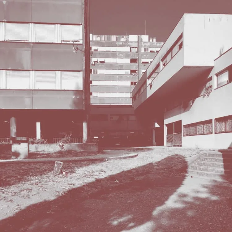 Complesso residenziale Casilino 38, esempio di architettura brutalista a Roma.