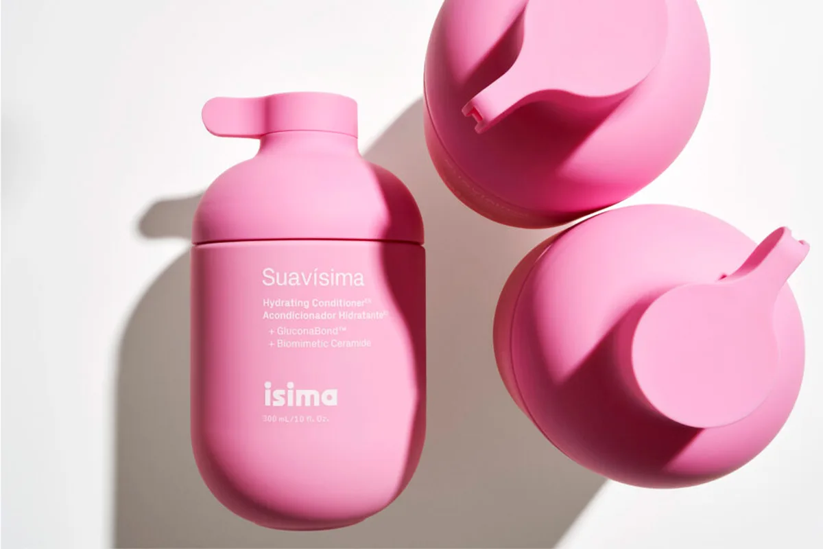 3 prodotti Sùavisima con packaging rosa e scritta bianca del brand Isima.