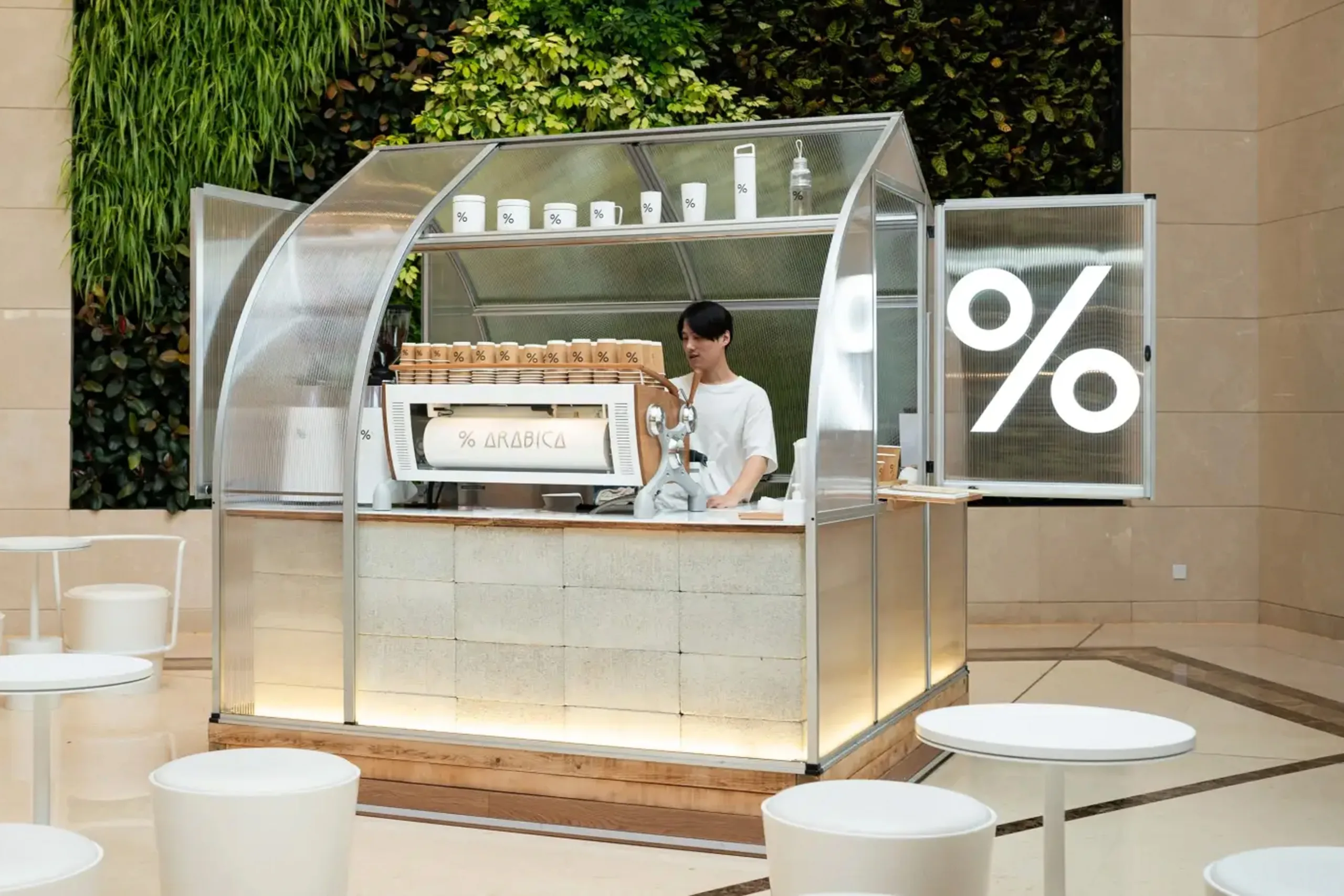 Chiosco del brand 100%Arabica a Macao